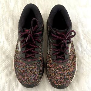 Great condition-  only worn a few times size women’s 8.5